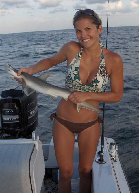 httpswww.outdoorlife.comsitesoutdoorlife.comfilesimport2013images20100929_Lindsay_Nash_with_a_bonnethead_caught_in_Marathon_Florida_Keys_on_the_Gulf_side._0.jpg