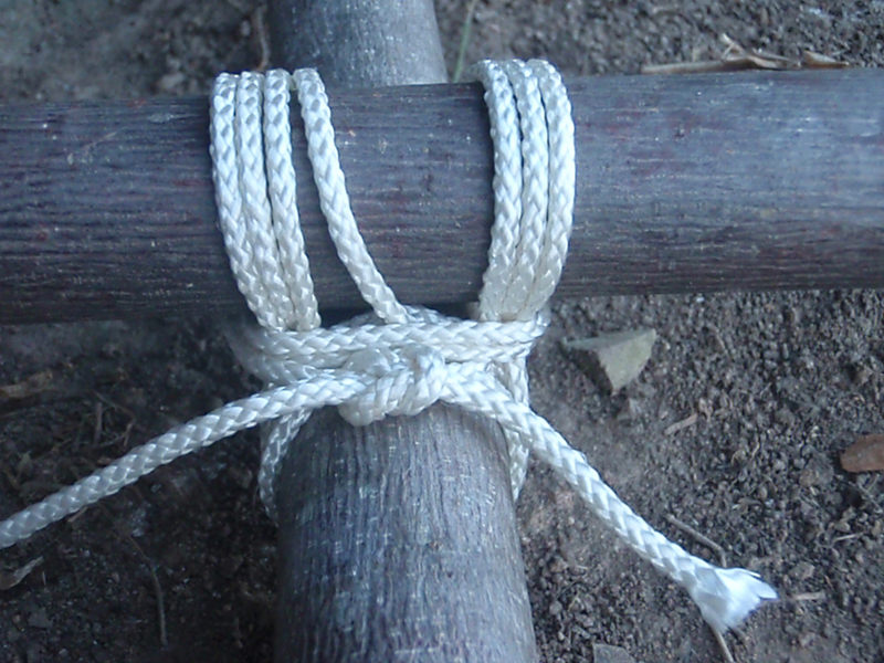 how to tie a square lashing