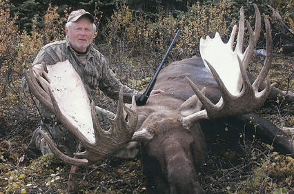 Dr. Larry Dearking's 508 6/8-inch western-Canada bull was taken out of Kawdy Mountain, British Columbia. It ranks as No. 11 in SCI, having 24 points, a 55-inch spread, and a 178 2/8 length of palm.