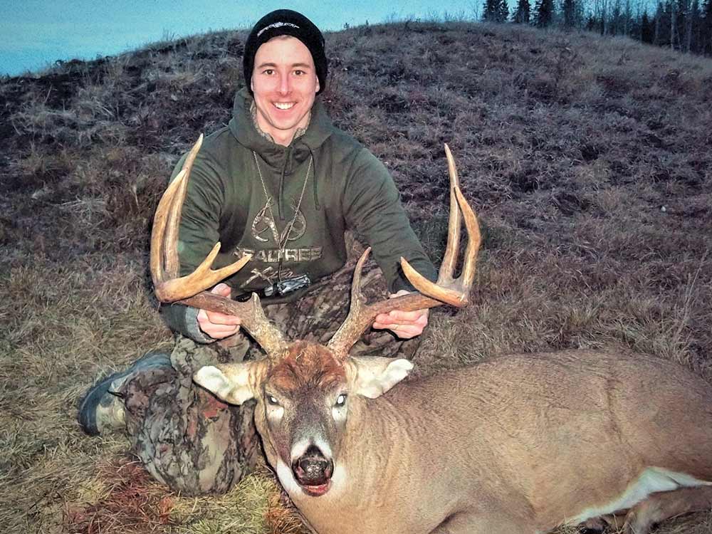 deer of year buck huntin