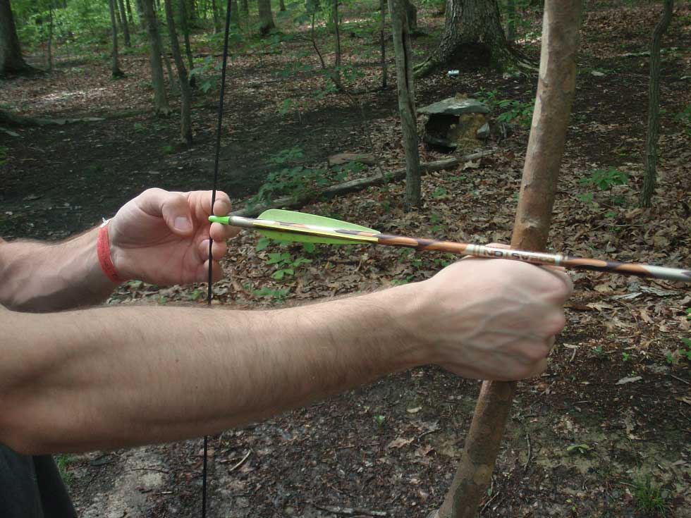paracord string used as a survival bow