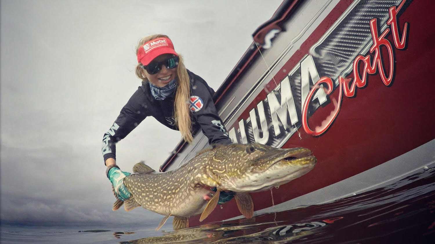 As Fall tails off into Winter, Rebekka Redd starts to target these big northern pike with a slower retrieve.