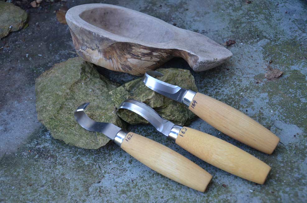 A set of wood-carving tools.
