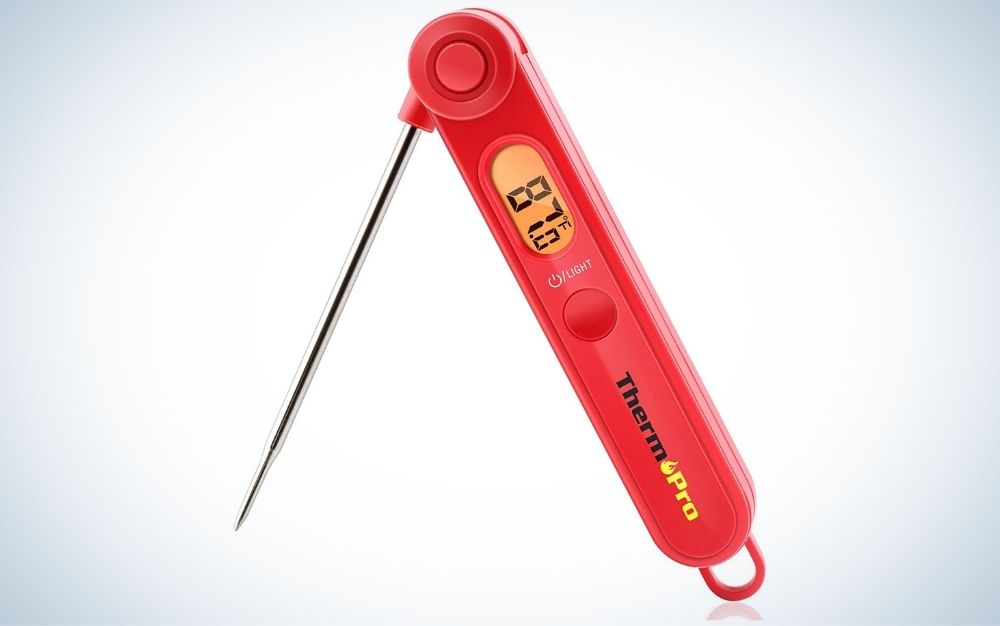 Red read meat thermometer with backlight and magnet for oil