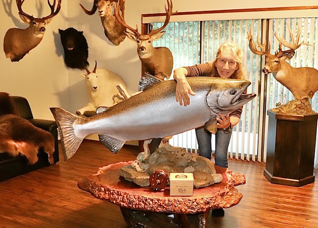 A replica of the 105-pound Chinook salmon that might have been a world record.