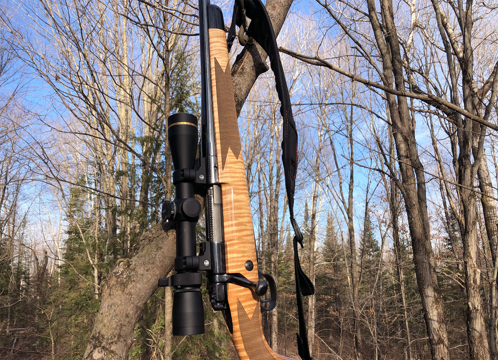 wood stock deer hunting rifle