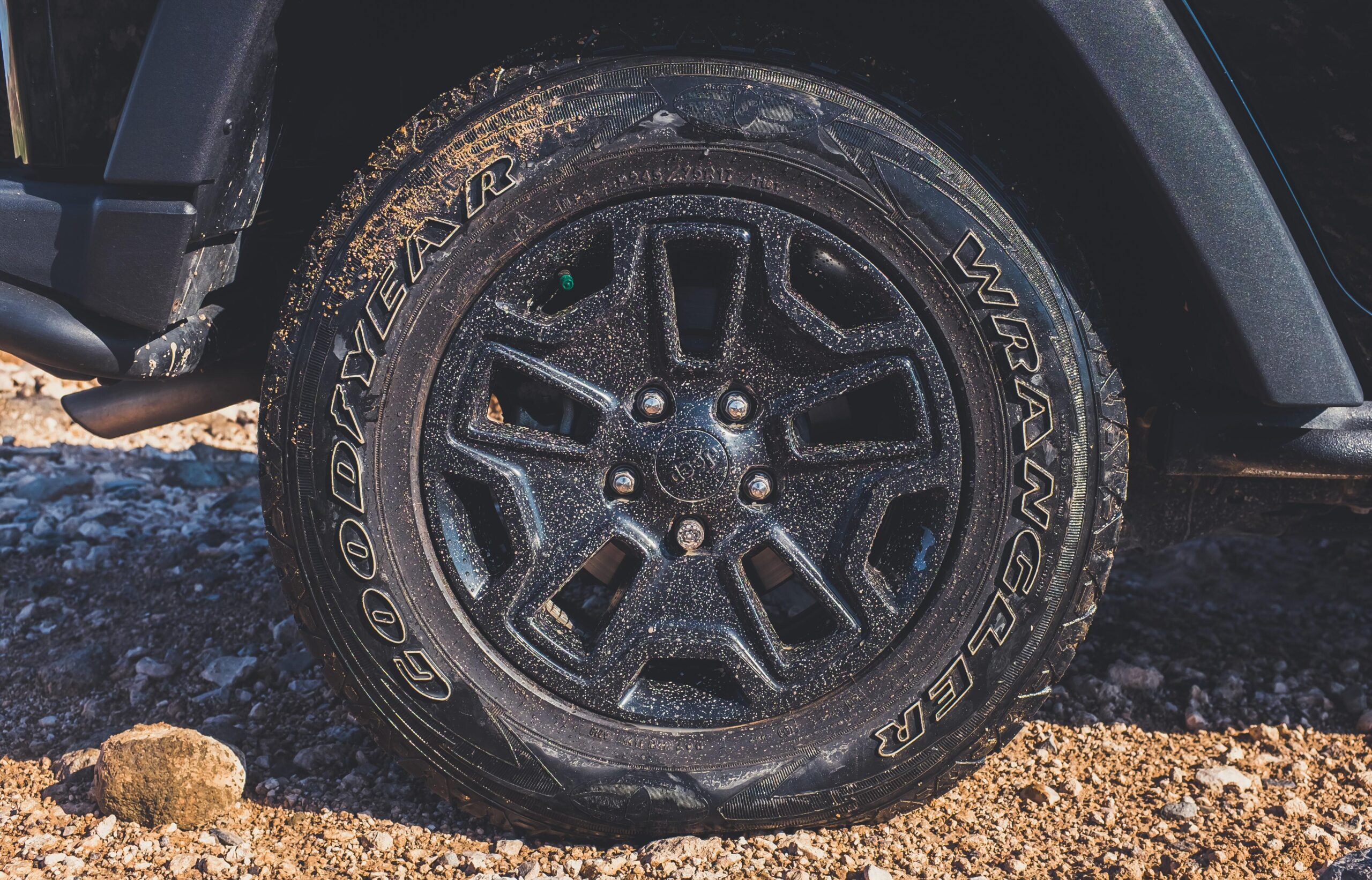 A black tire, the best for snow all-terrain tire