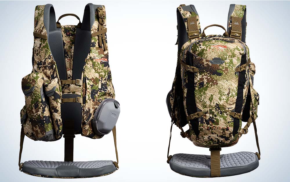 The front and back of a camo turkey hunting vest