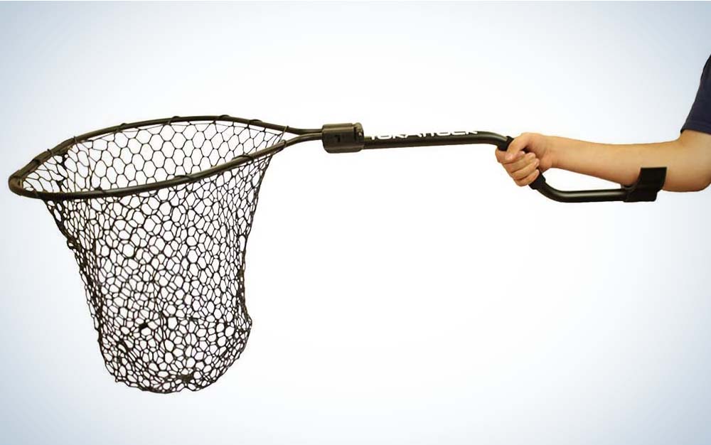 A black best kayak fishing net
