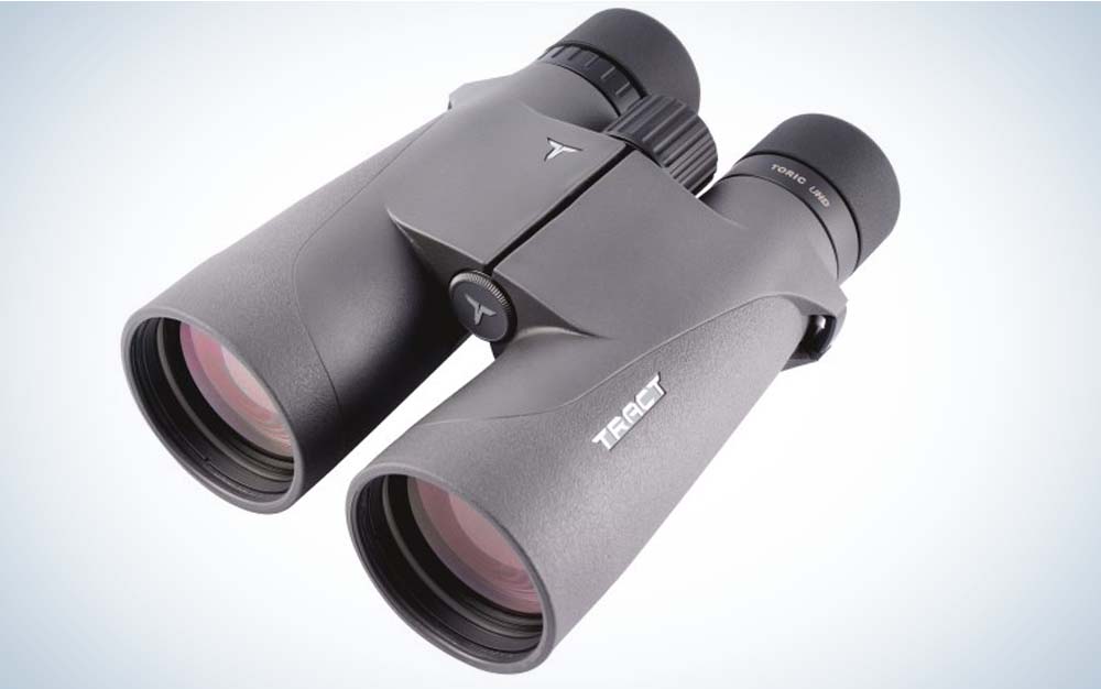A high-magnification binocular with good balance and top-notch glass at an appealing price.