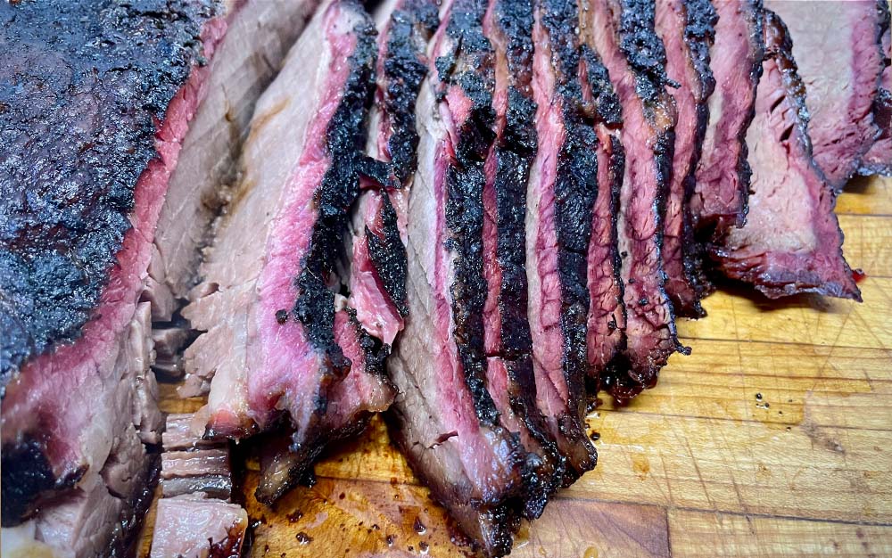 The Gravity Series 800 produced great flavors and excellent bark on brisket.