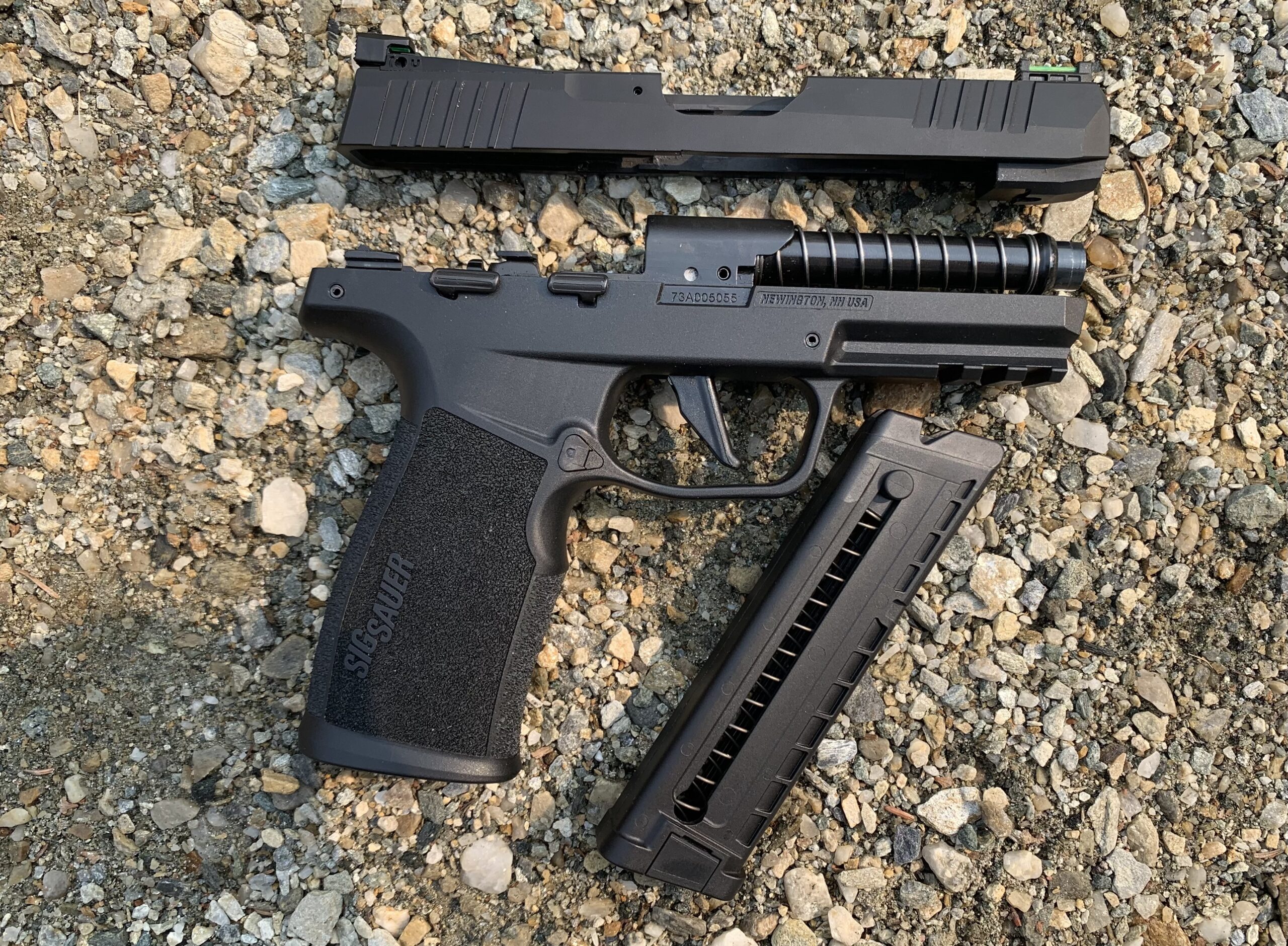 A field-stripped Sig P322