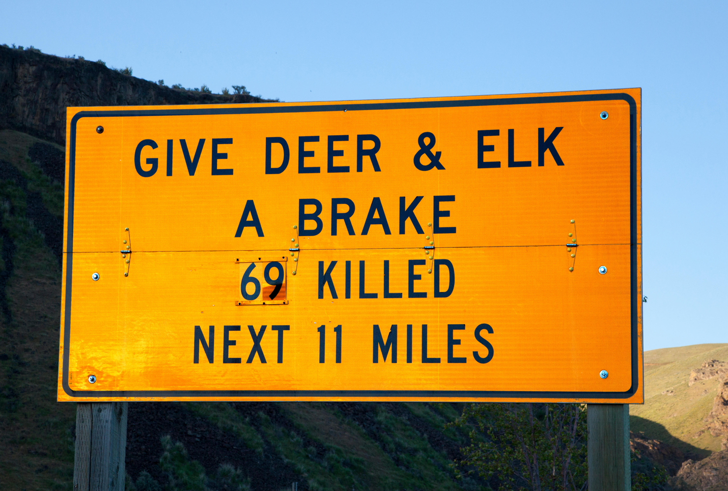 highway warning sign