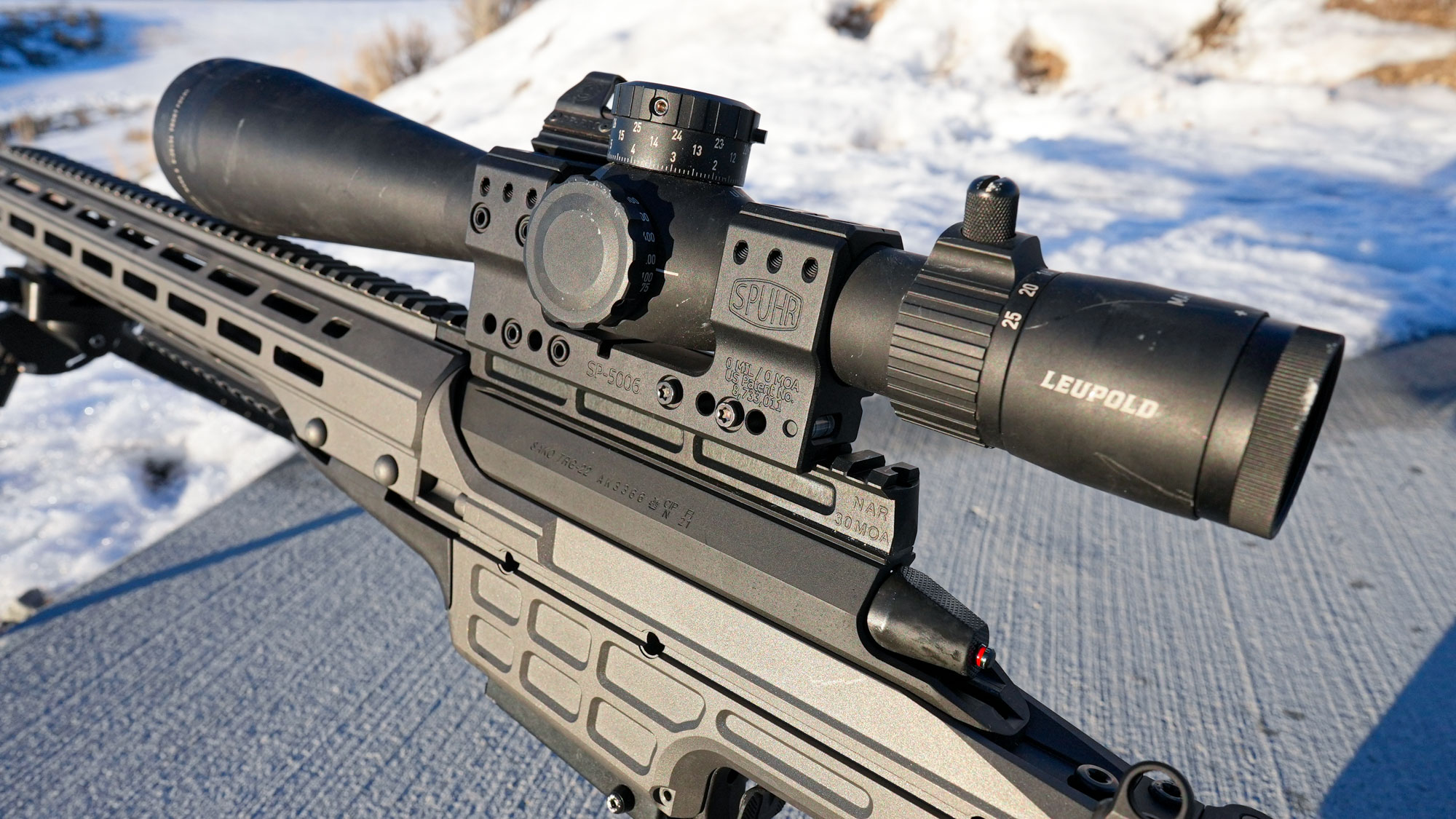 A Leupold Mark 5HD 5-25x56 in a 
Spuhr mount was used in this evaluation. 