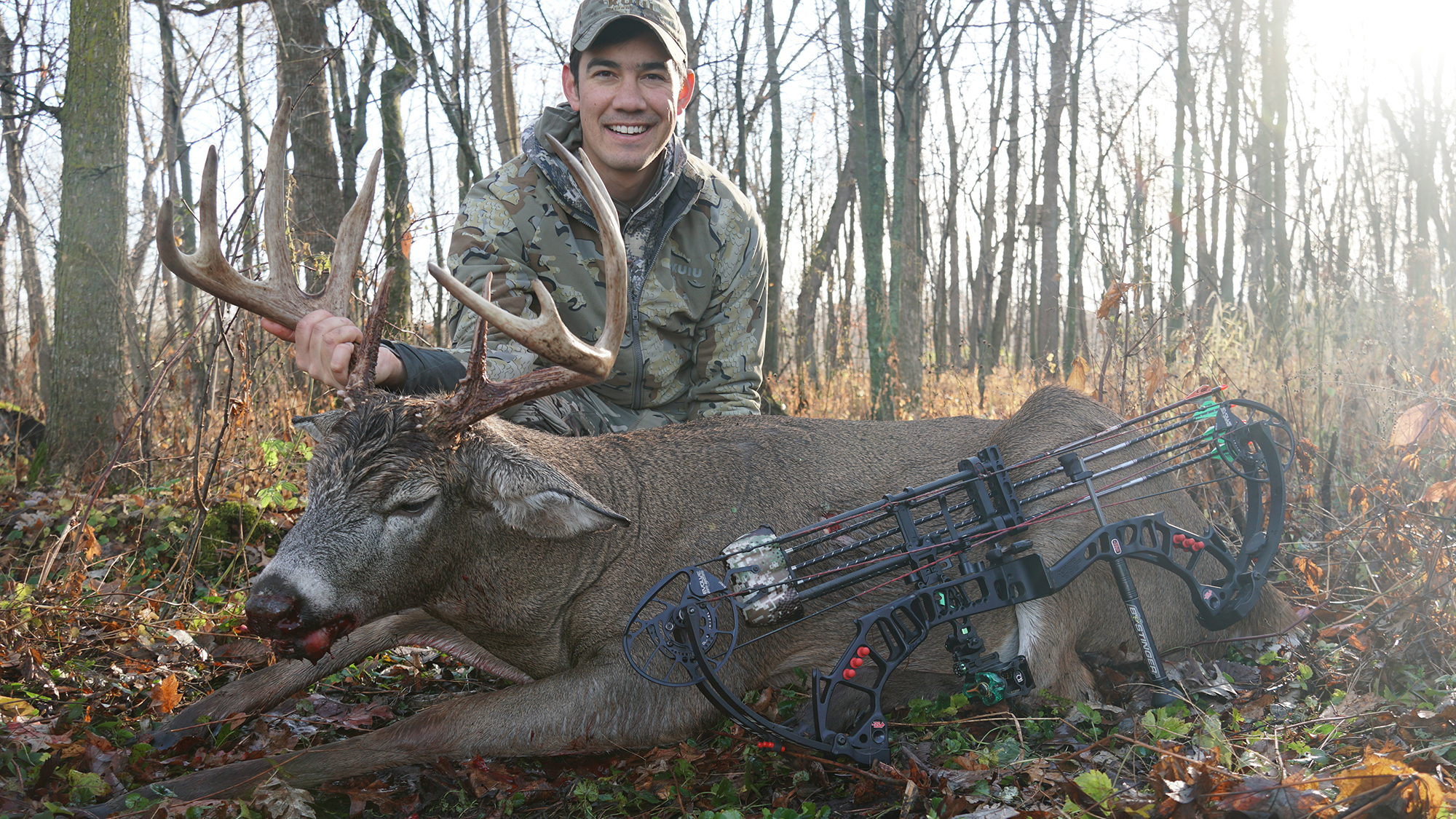 alex robinson with whitetail buck