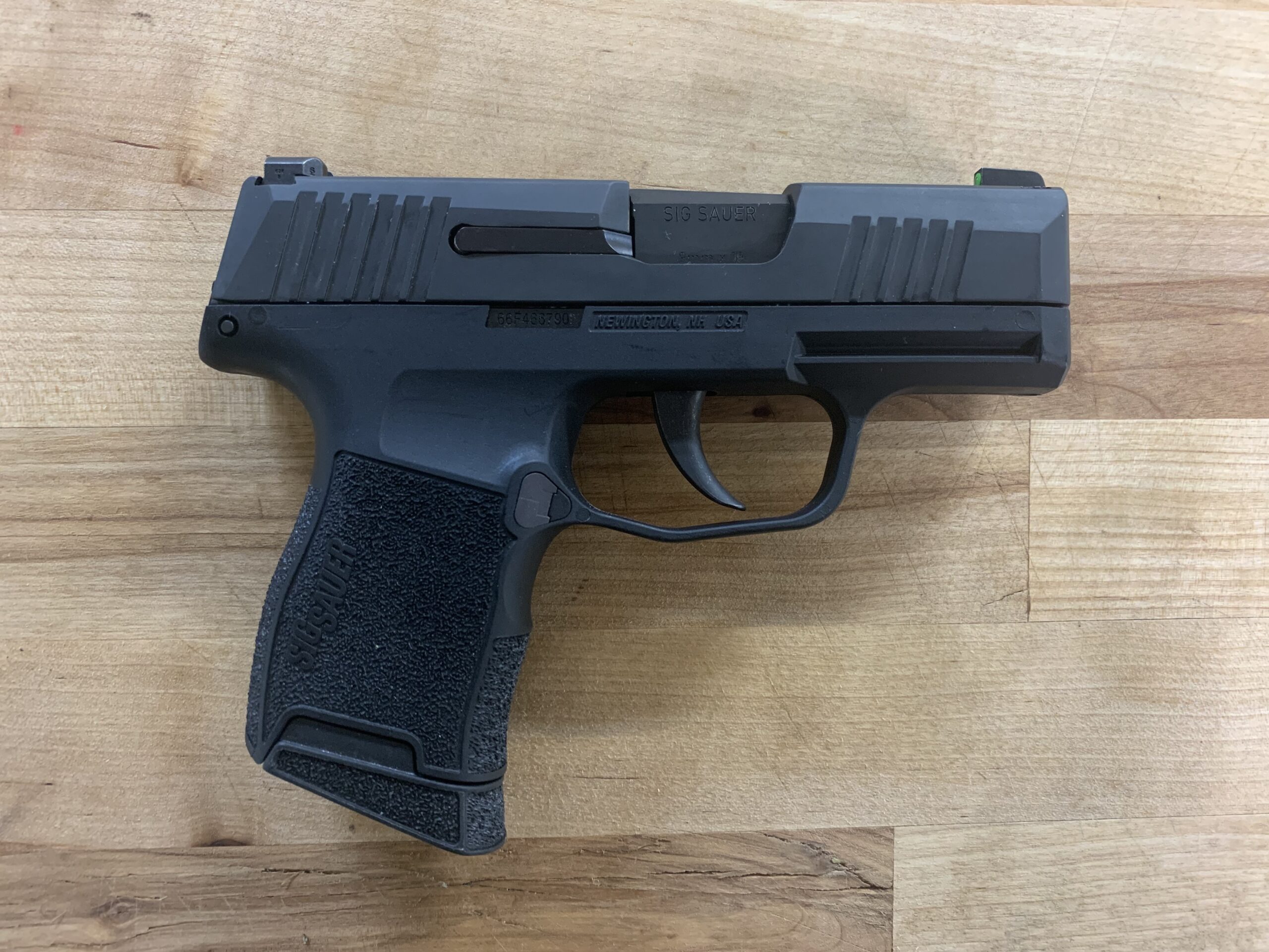 Sig P365 right side