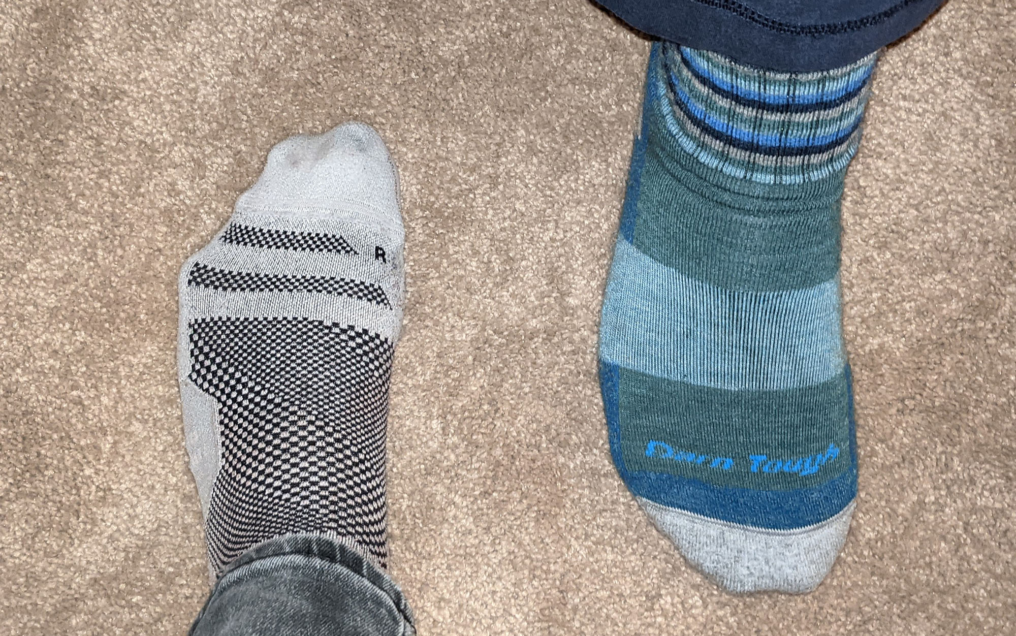 My typical-width foot (left) next to my sisterâs wide-width foot (right). We may both wear size 9s, but our experience with footwear is vastly different due to our different widths. 