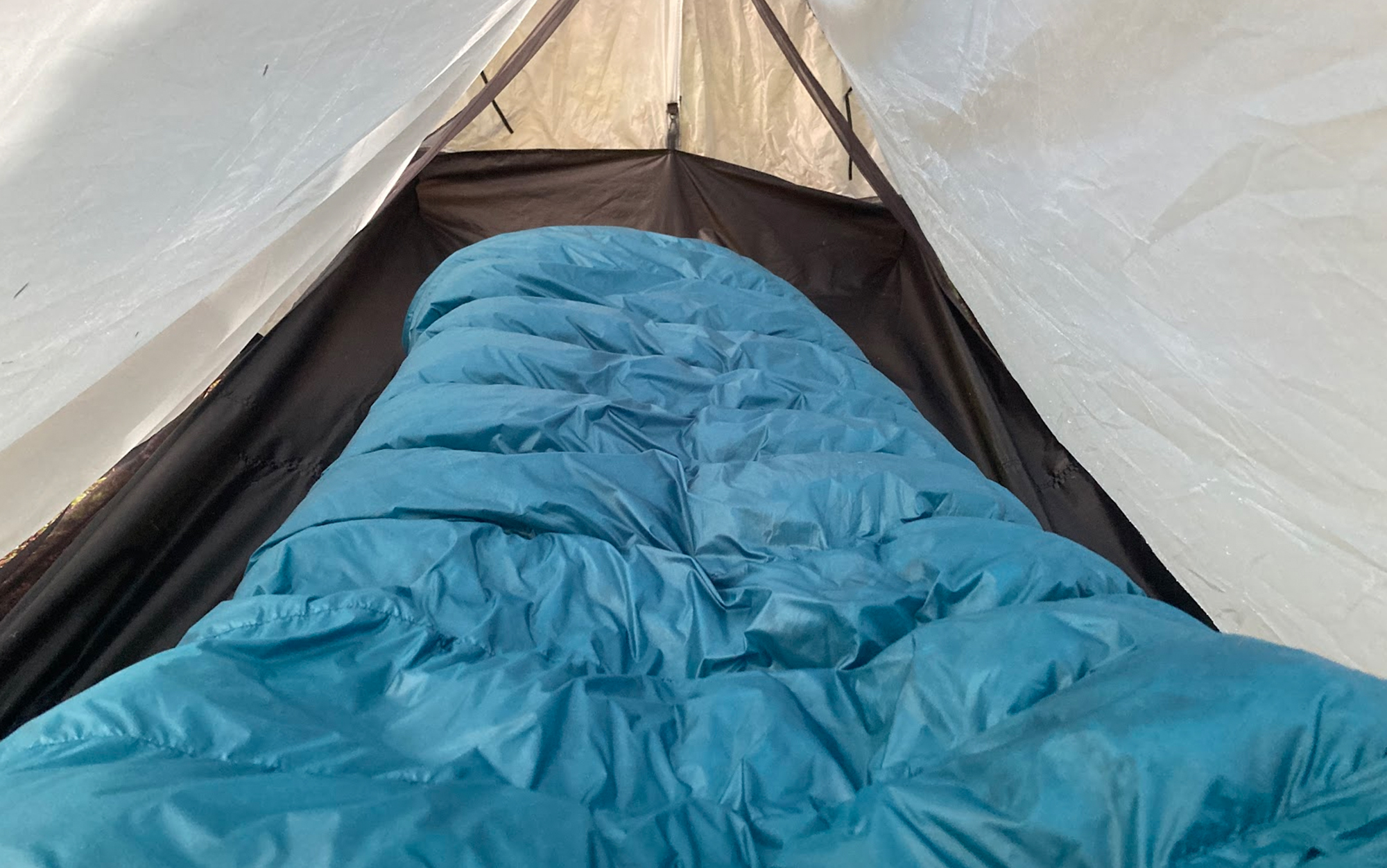 The Katabatic Gear Flex quilt allows for a great deal of temperature control compared to other quilts we looked at, but requires a little more experience to use.