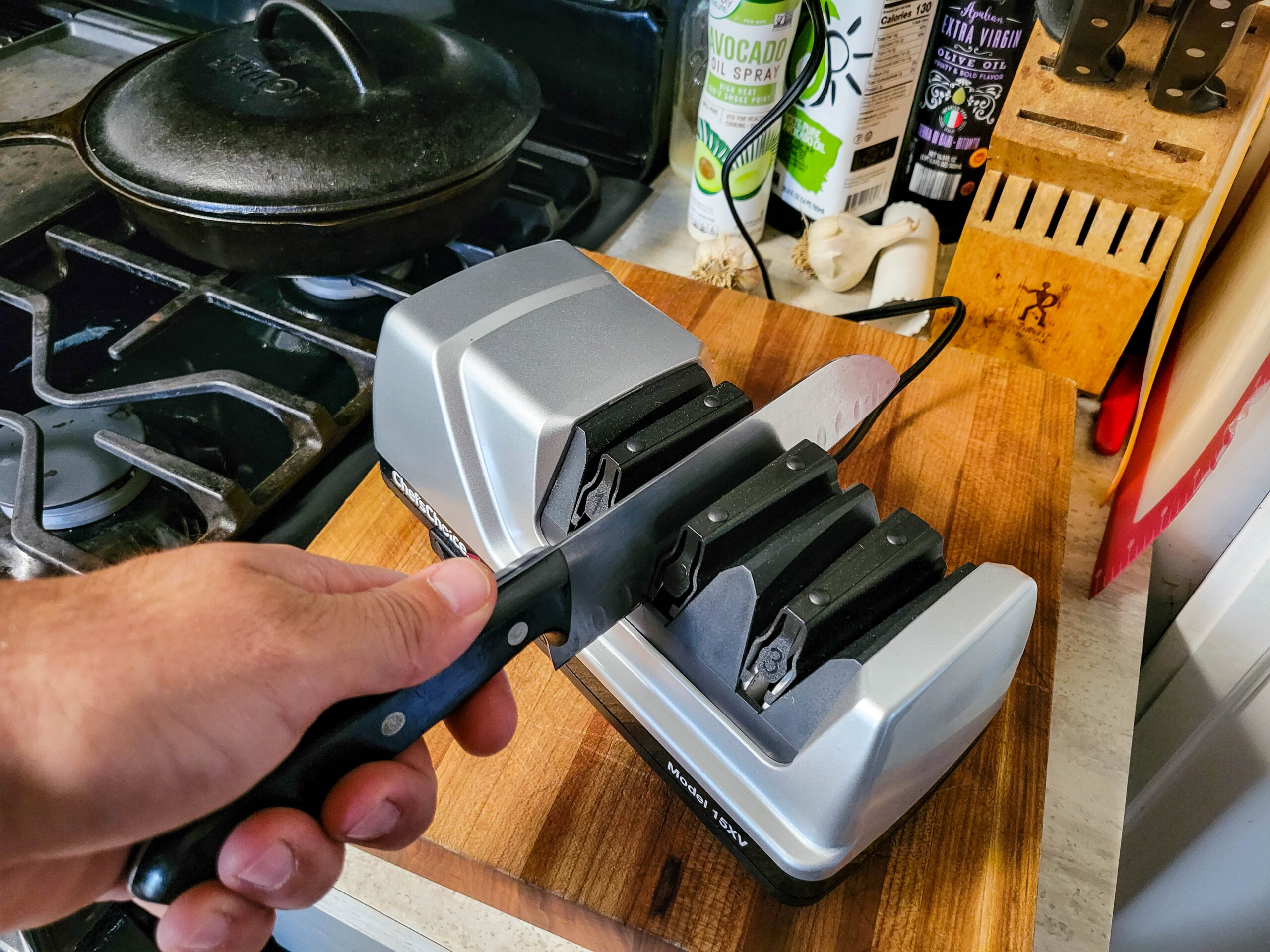 The best electric knife sharpener for kitchen knives.