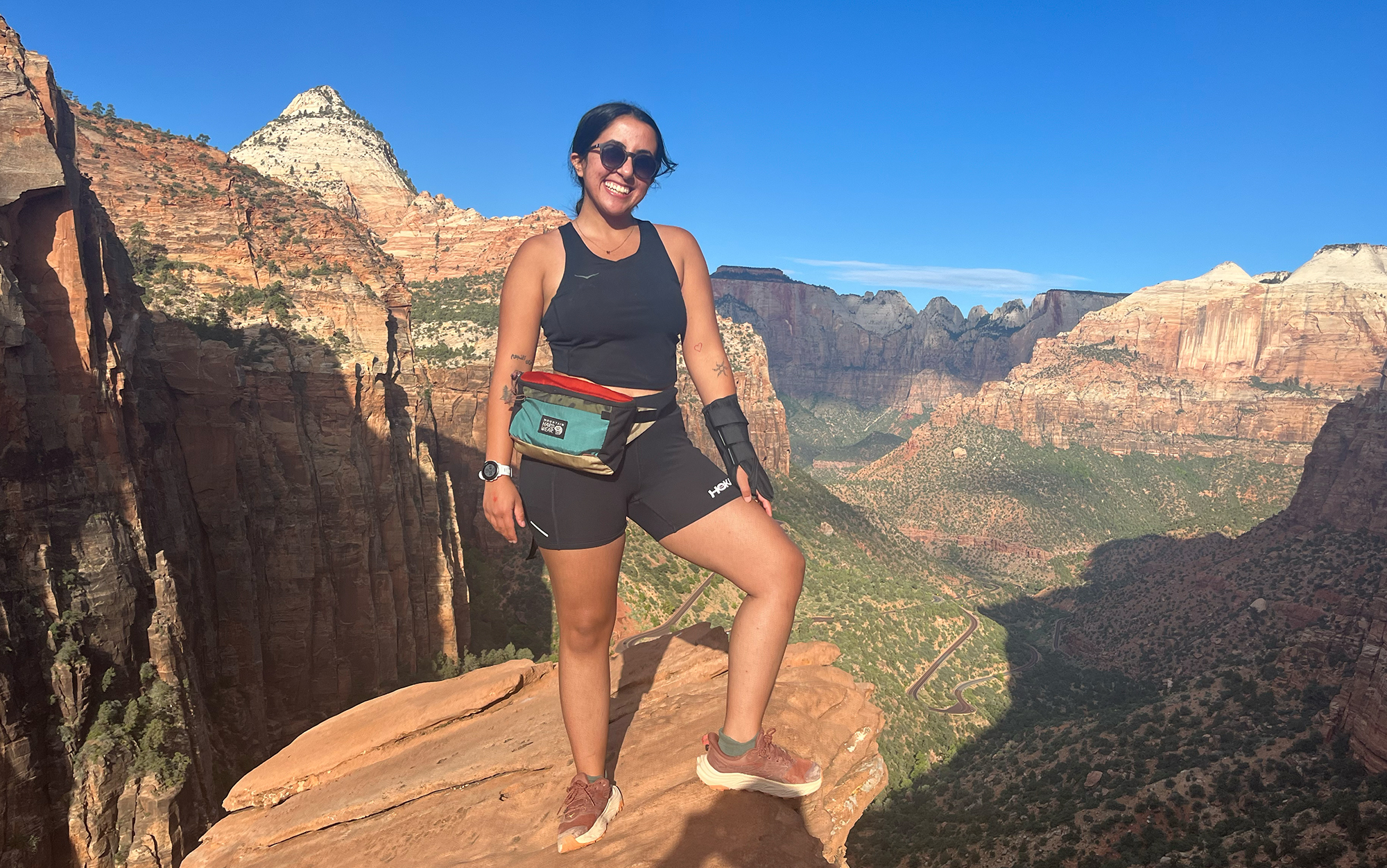 Size and wearing style are the biggest concerns when selecting one of the best hiking fanny packs.