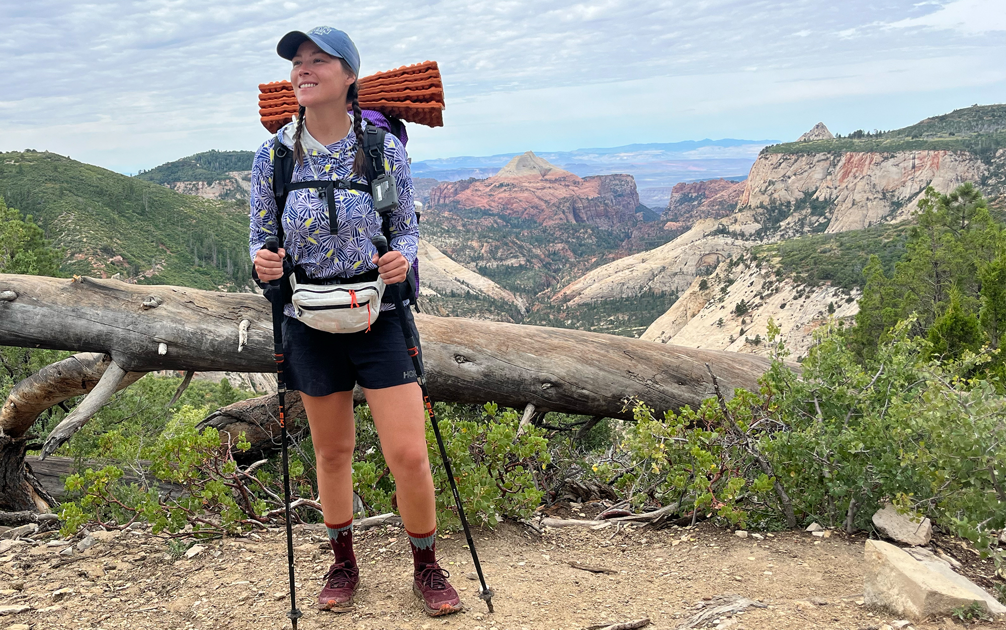 I loved hiking with this fanny pack because I had everything I needed at my waist without having to take off my pack.
