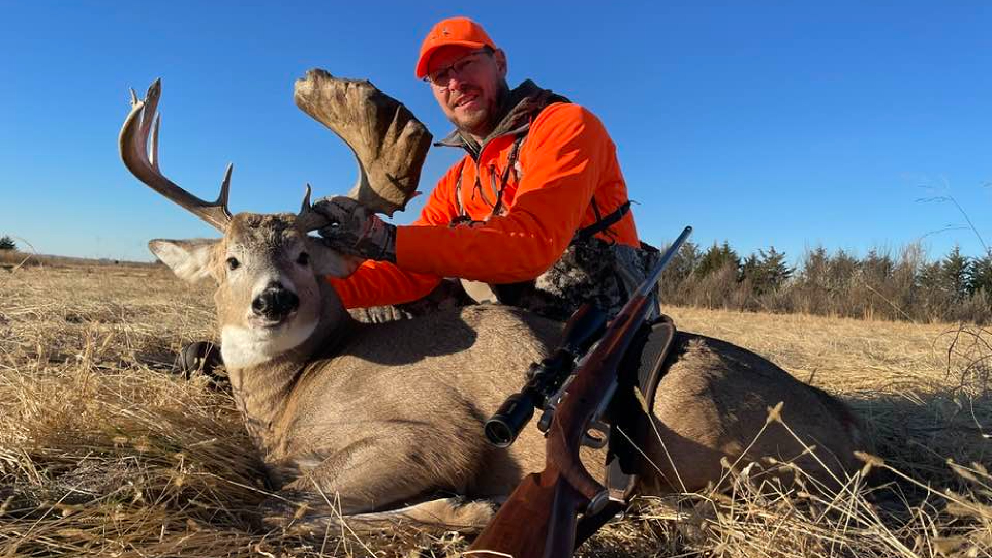 Hunter Accidentally Blows Up Blind, Then Tags Palmated Buck