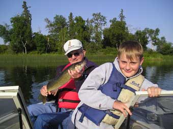 httpswww.outdoorlife.comsitesoutdoorlife.comfilesimport2014importImage2007legacyoutdoorgalleryhero_shot_fishing_0743_254.jpg