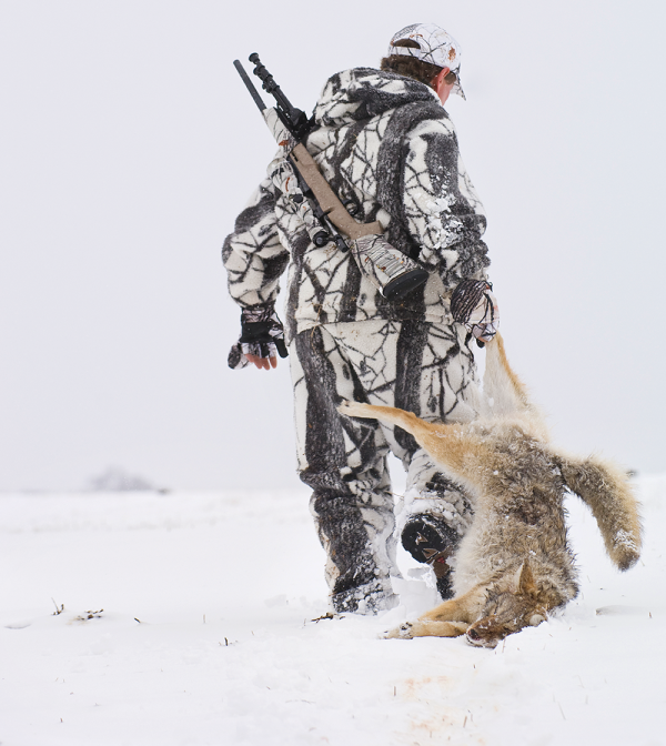 Dog Pounders: America’s Best Predator Hunters Reveal their Top Coyote Tactics