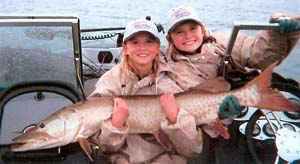 httpswww.outdoorlife.comsitesoutdoorlife.comfilesimport2014importImage2008legacy4_Chritina_Smith_28_lb._8_oz._Muskie_0.jpg