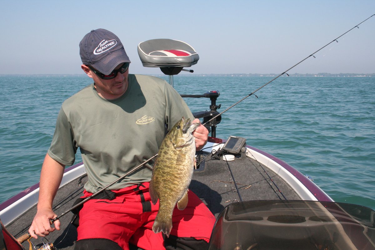 Fishing Videos How to Catch Smallmouth Bass on Beds