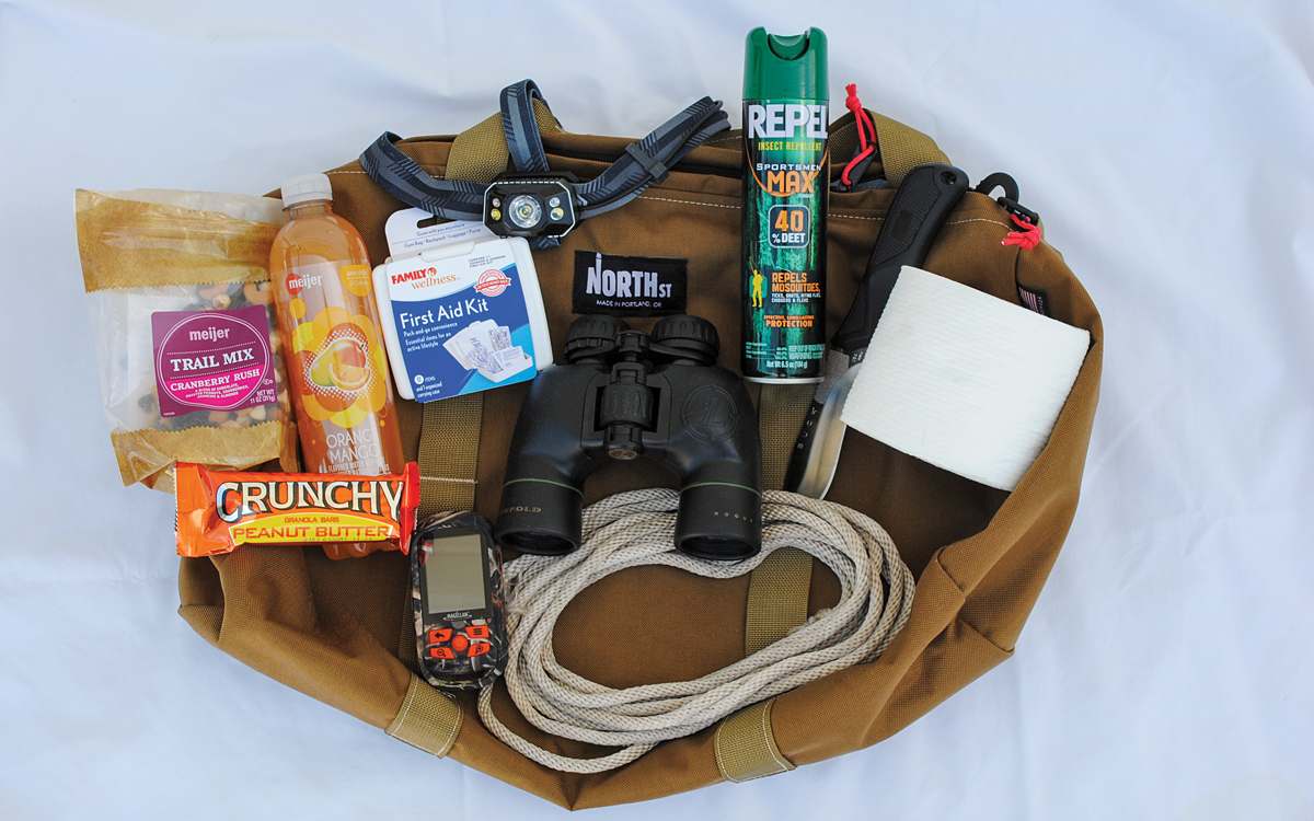 deer-retrieval kit, deer hunting, deer hunting supplies, luminol, first aid
