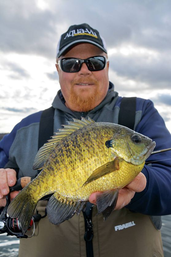 Monster Shellcracker Angler Catches Giant 5-Pound Redear Sunfish on Lake Havasu | Outdoor Life