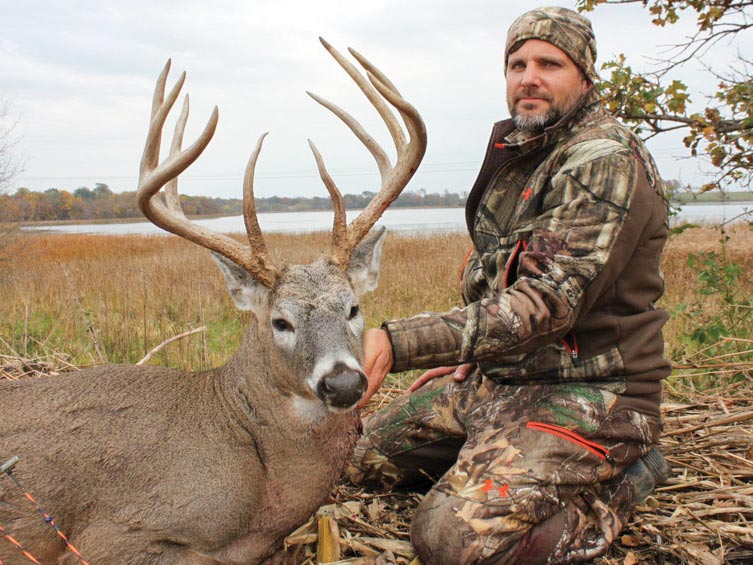 deer of year buck hunting