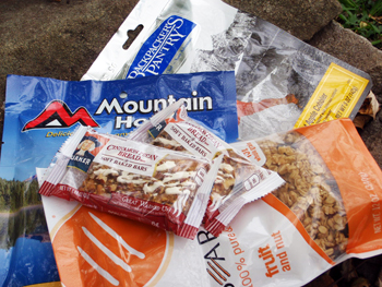 Essential Food to Pack in Your Bug Out Bag