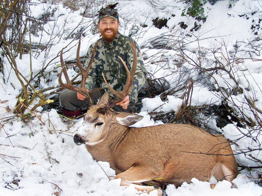 deer of year buck hunting