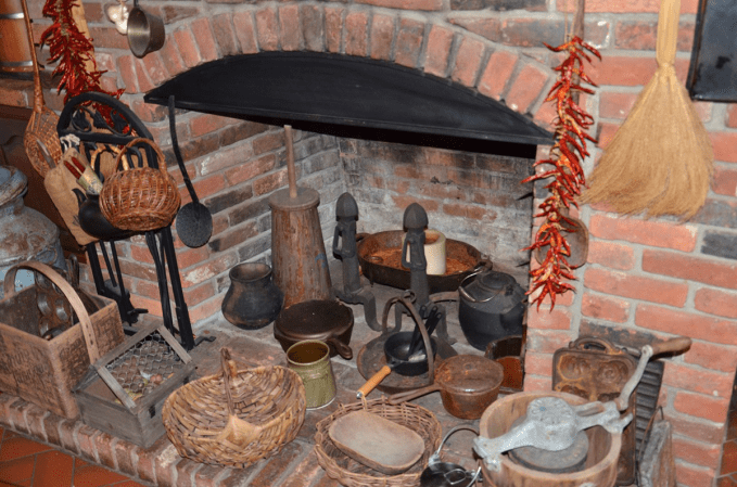 2 Reasons Every Survivalist Should Maintain a Functional Fireplace