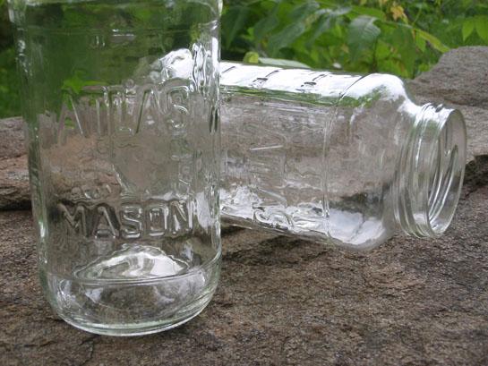 10 Survival Uses For a Mason Jar