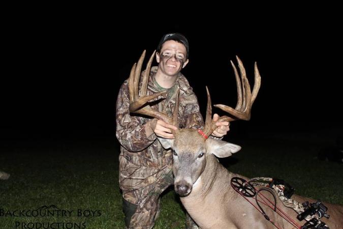 Big Bucks: 16-Year-Old Films, Arrows 195-Inch Wisconsin Whitetail