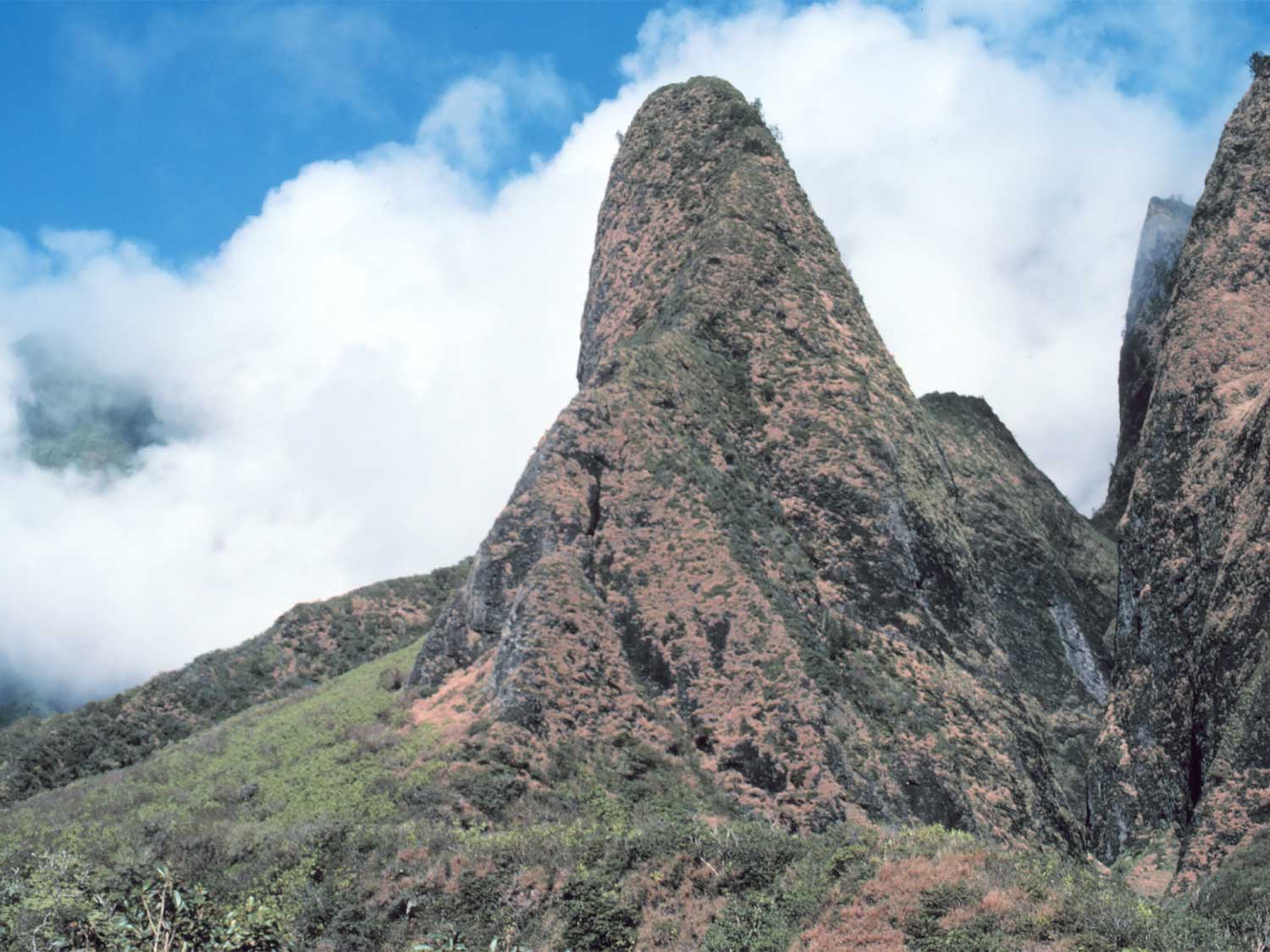 west maui mountains