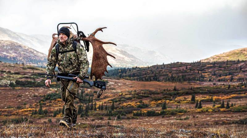 Hunting Bull Moose in the Alaska High Country