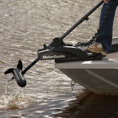 3 Reasons to Own a GPS Enabled Trolling Motor