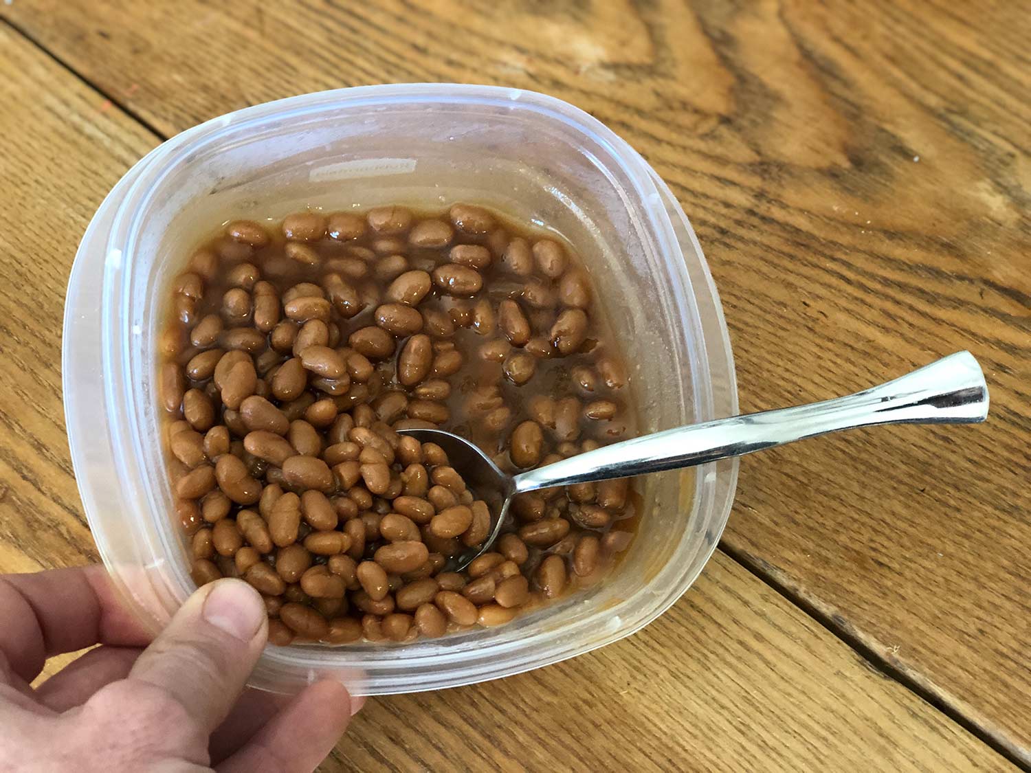 a bowl of baked beans.