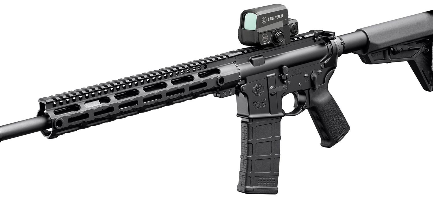 AR pistol fitted with a Leupold LCO red-dot sight