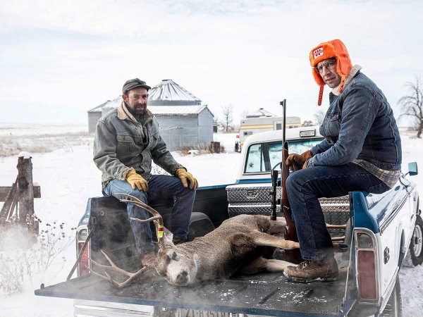 An Old-School Western Mule Deer Hunt, in Memory of Two Midwestern Dads