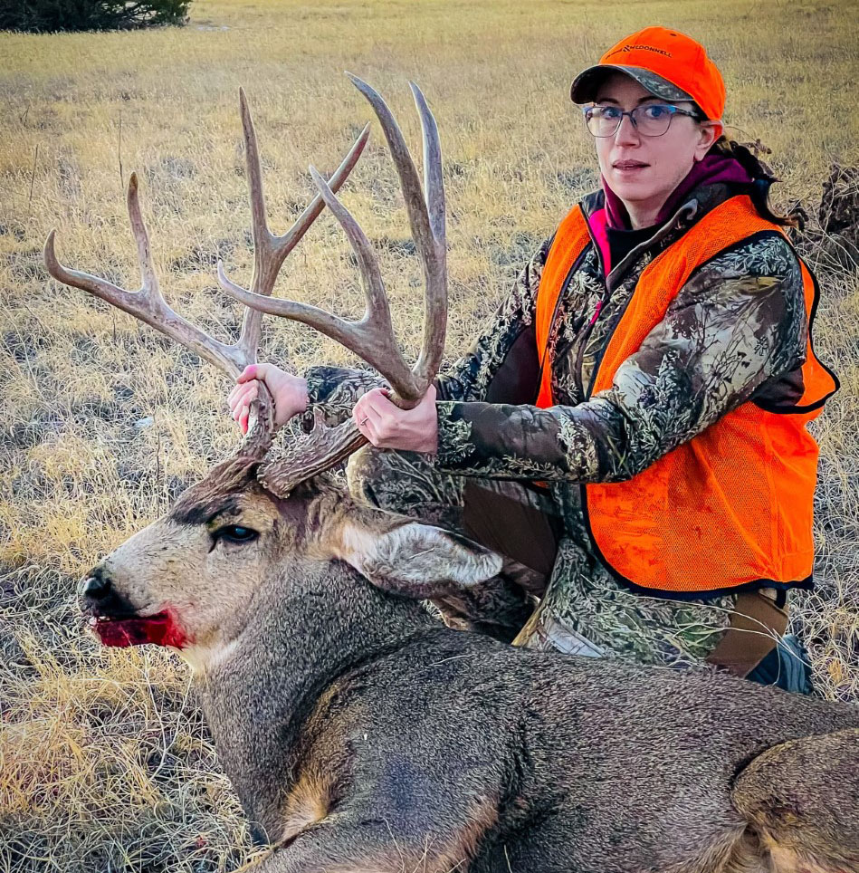 Lisa Chavez with her almost 200-inch mule deer.