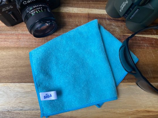 The Mr.Siga is the best overall microfiber cloth for cleaning, polishing, or drying.