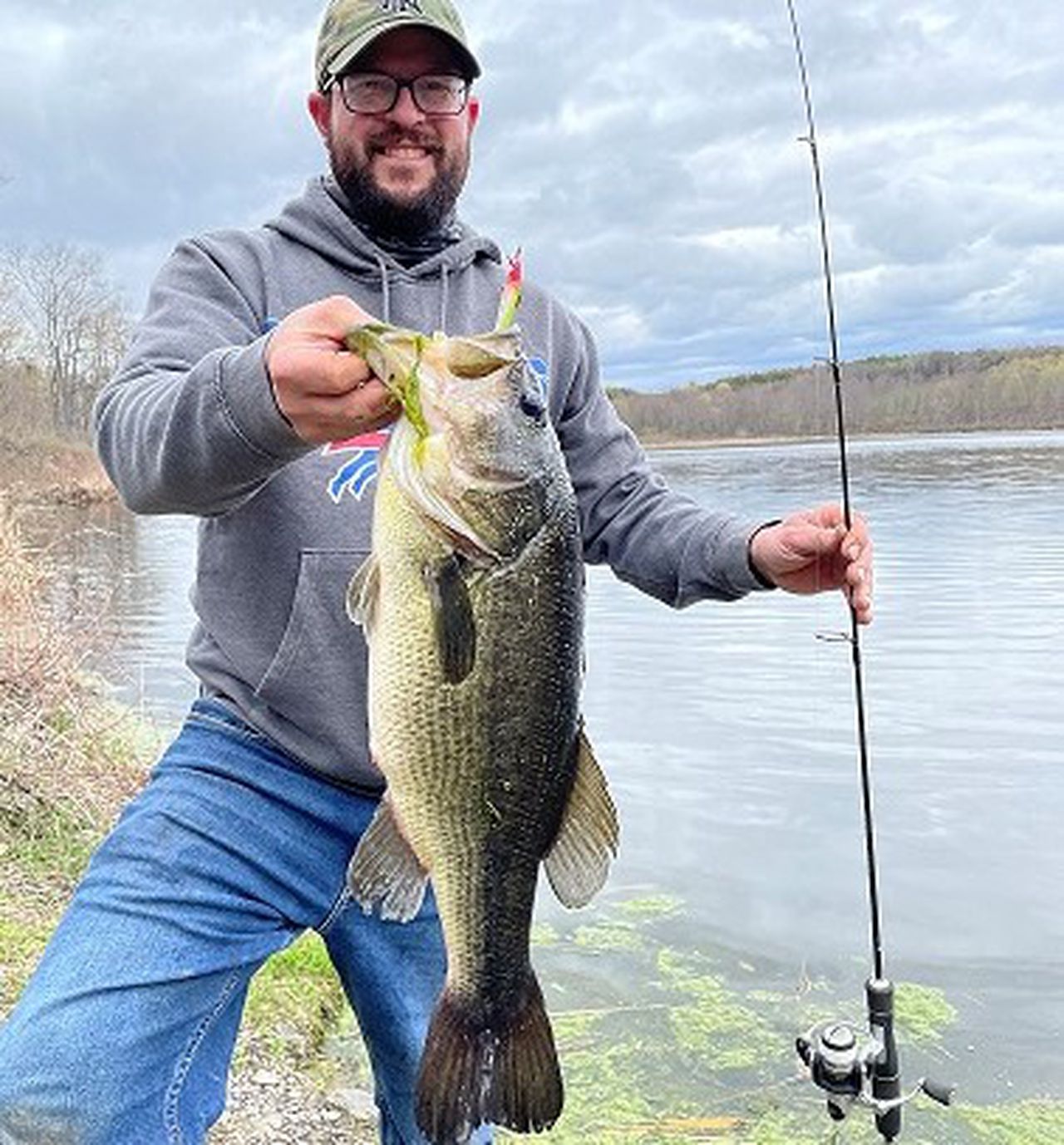 New York Angler Releases a State-Record Bass