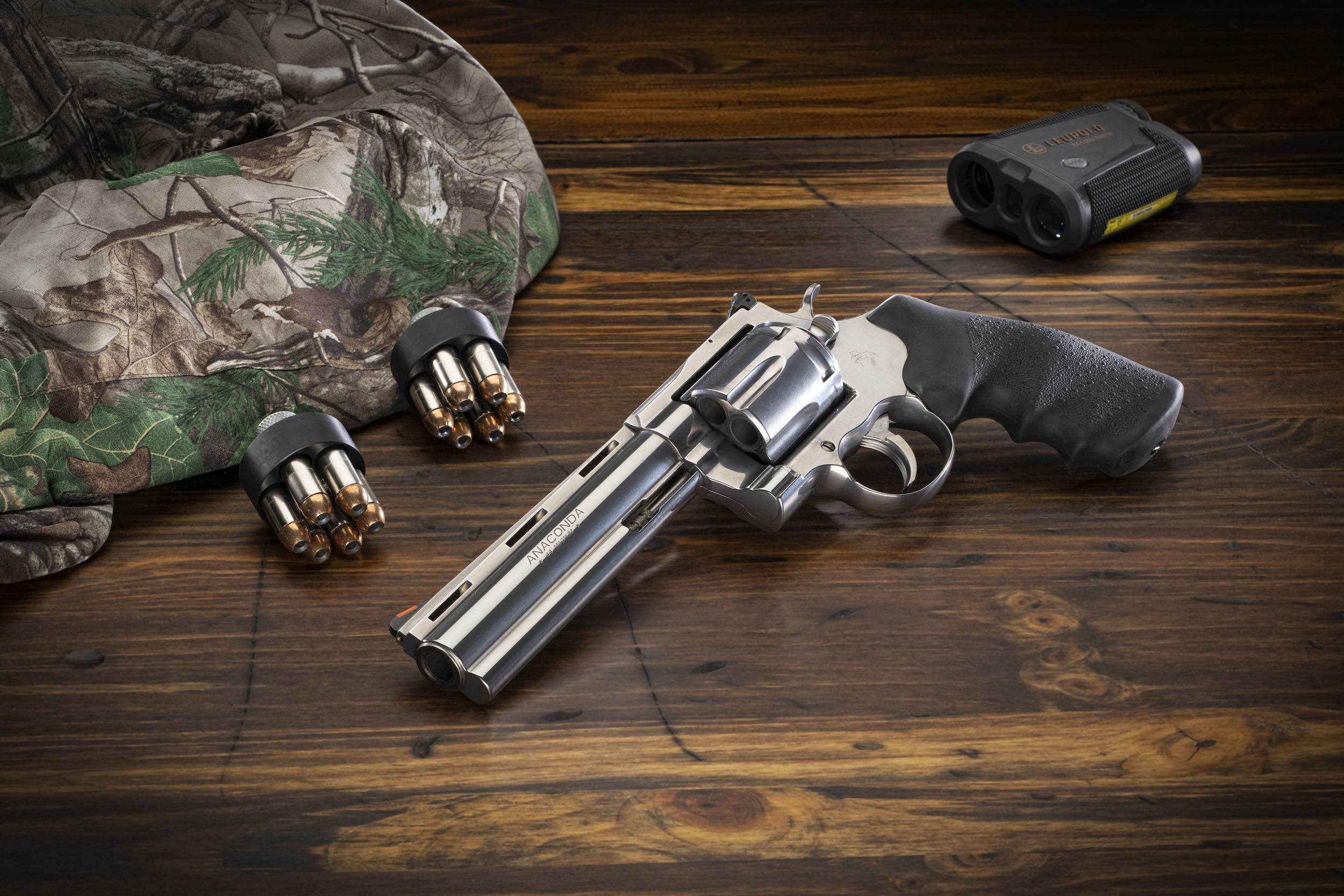 colt anaconda 44 magnum revolver