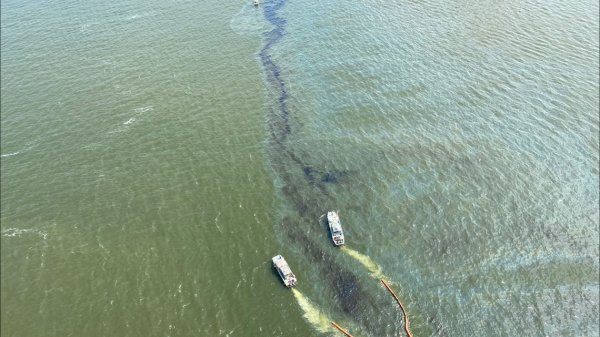 A Shipwrecked Cargo Freighter Is Leaking Oil Into the Atlantic Ocean