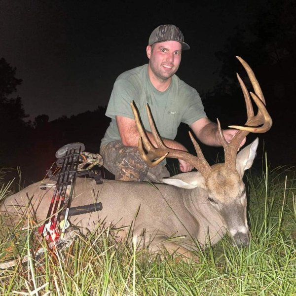 Georgia Bowhunter Shoots a Pair of Pope & Young Whitetails on Opening Weekend